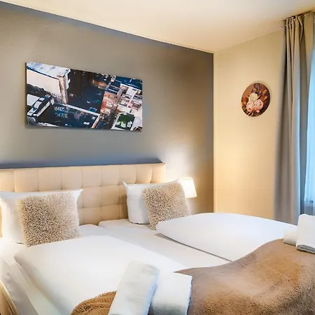 Fürst Garden Hotel 3*