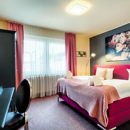 Fürst Garden 3*